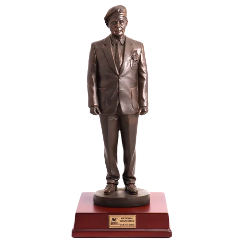 Nasho Figurine